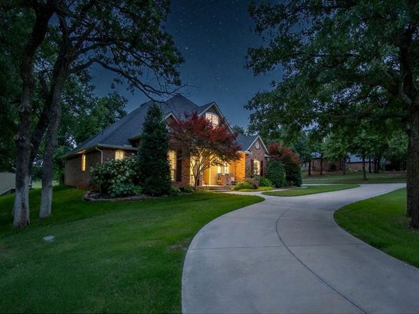 1372 Fox Run Lane, Blanchard, OK 73010