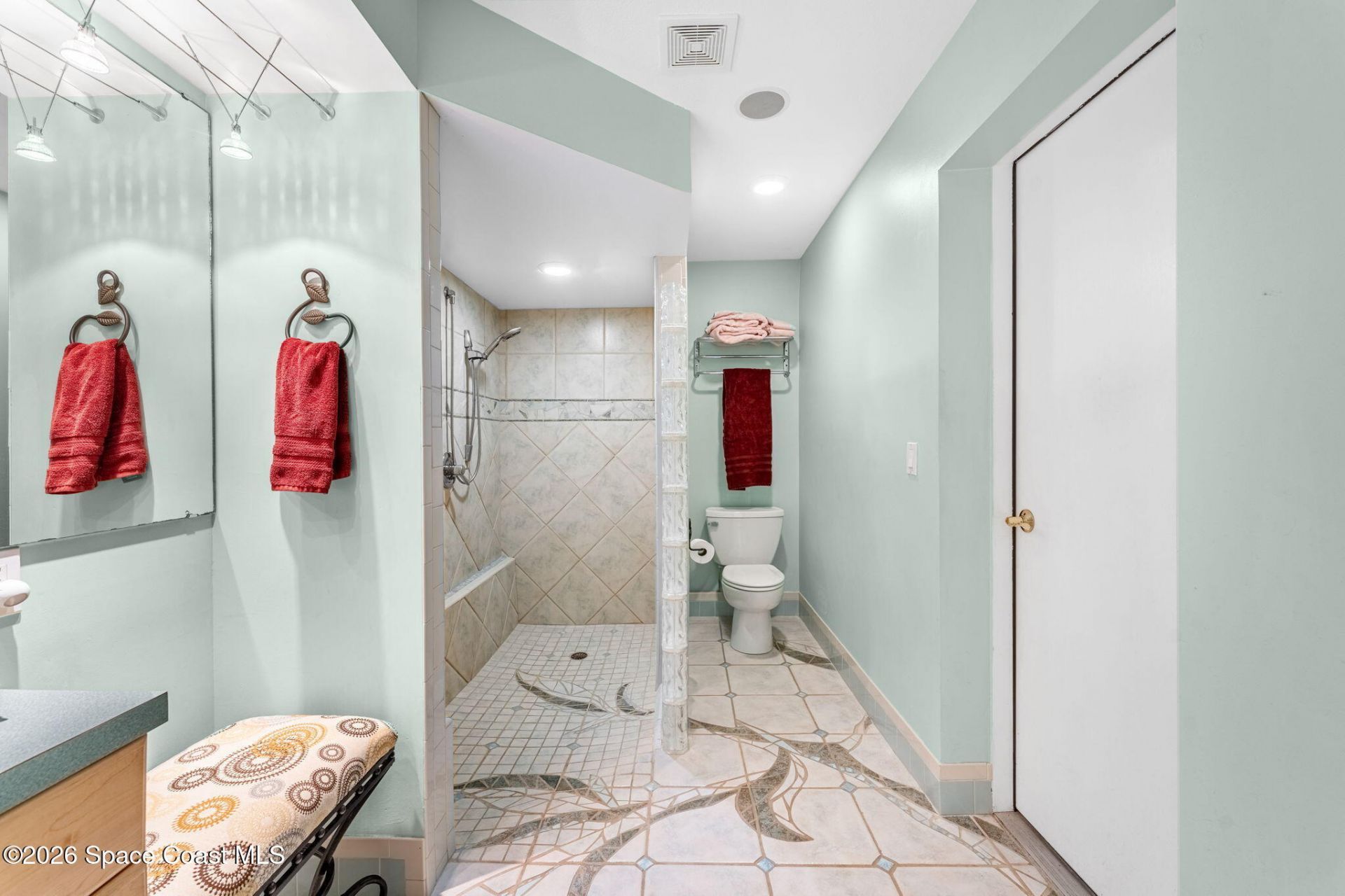 310 Kent Drive , Cocoa Beach, FL 32931 Photo