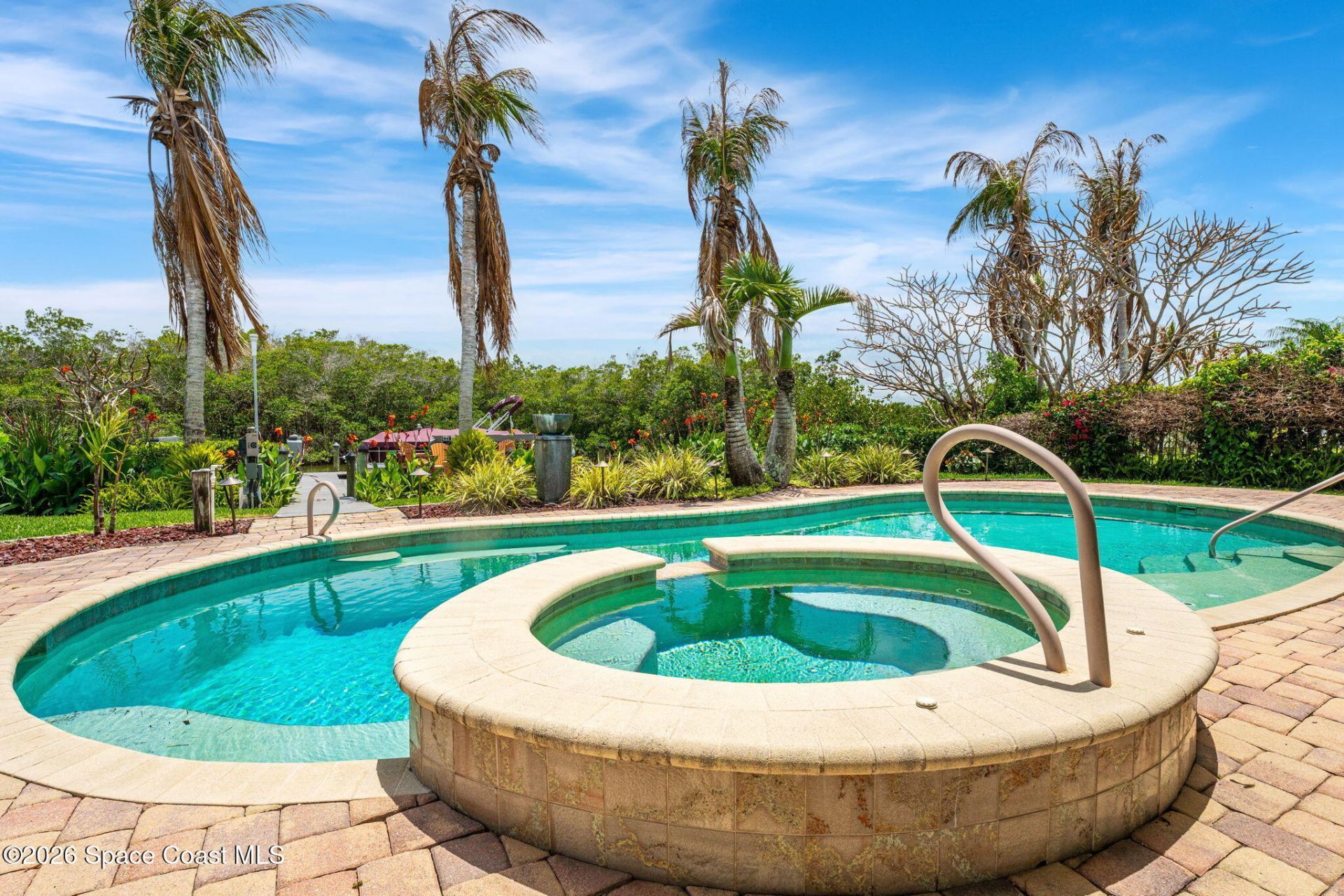 310 Kent Drive , Cocoa Beach, FL 32931 Photo
