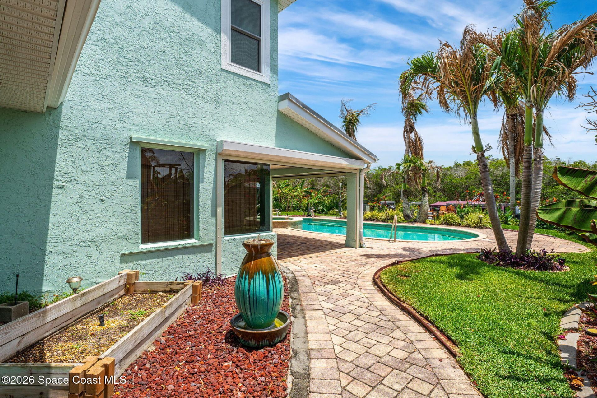310 Kent Drive , Cocoa Beach, FL 32931 Photo