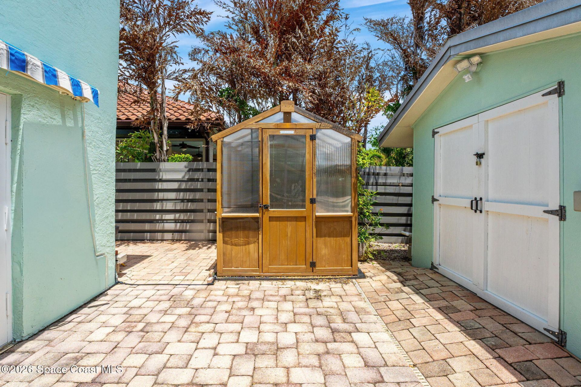 310 Kent Drive , Cocoa Beach, FL 32931 Photo