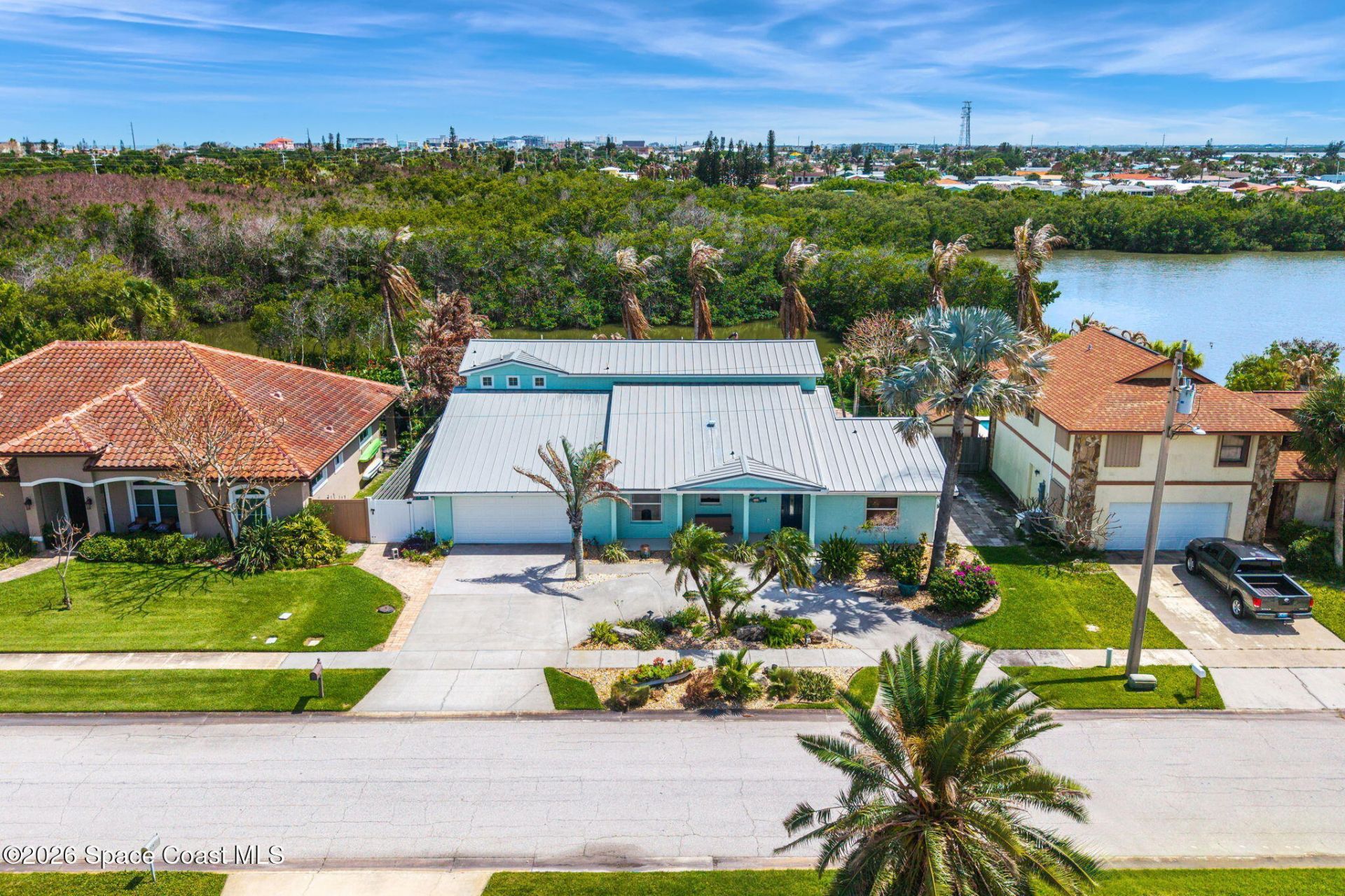 310 Kent Drive , Cocoa Beach, FL 32931 Photo