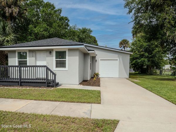512 Canaveral Avenue , Titusville, FL 32796