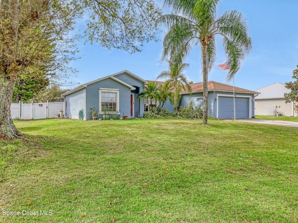 938 Jettie Street NE , Palm Bay, FL 32907