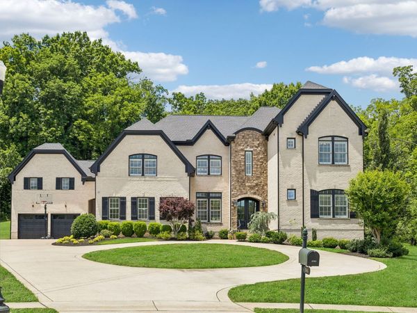 1745 Umbria Dr, Brentwood, TN 37027