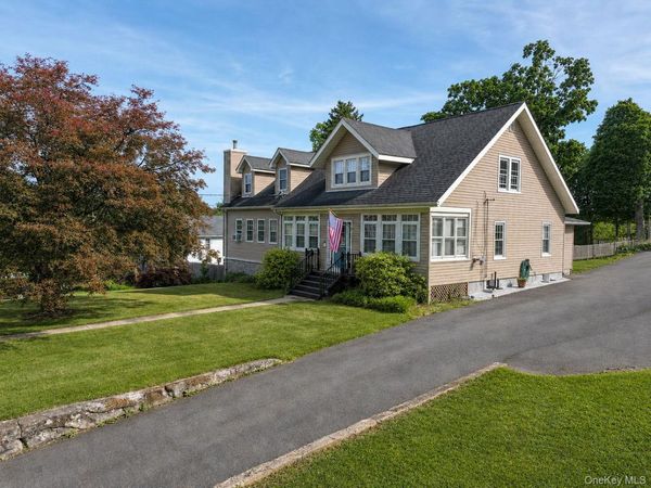 20 County Highway 17, Thompson Ridge, NY 10985