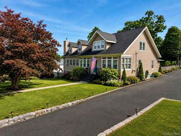 20 County Highway 17, Thompson Ridge, NY 10985