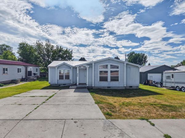 420 Johnson Street, American Falls, ID 83211