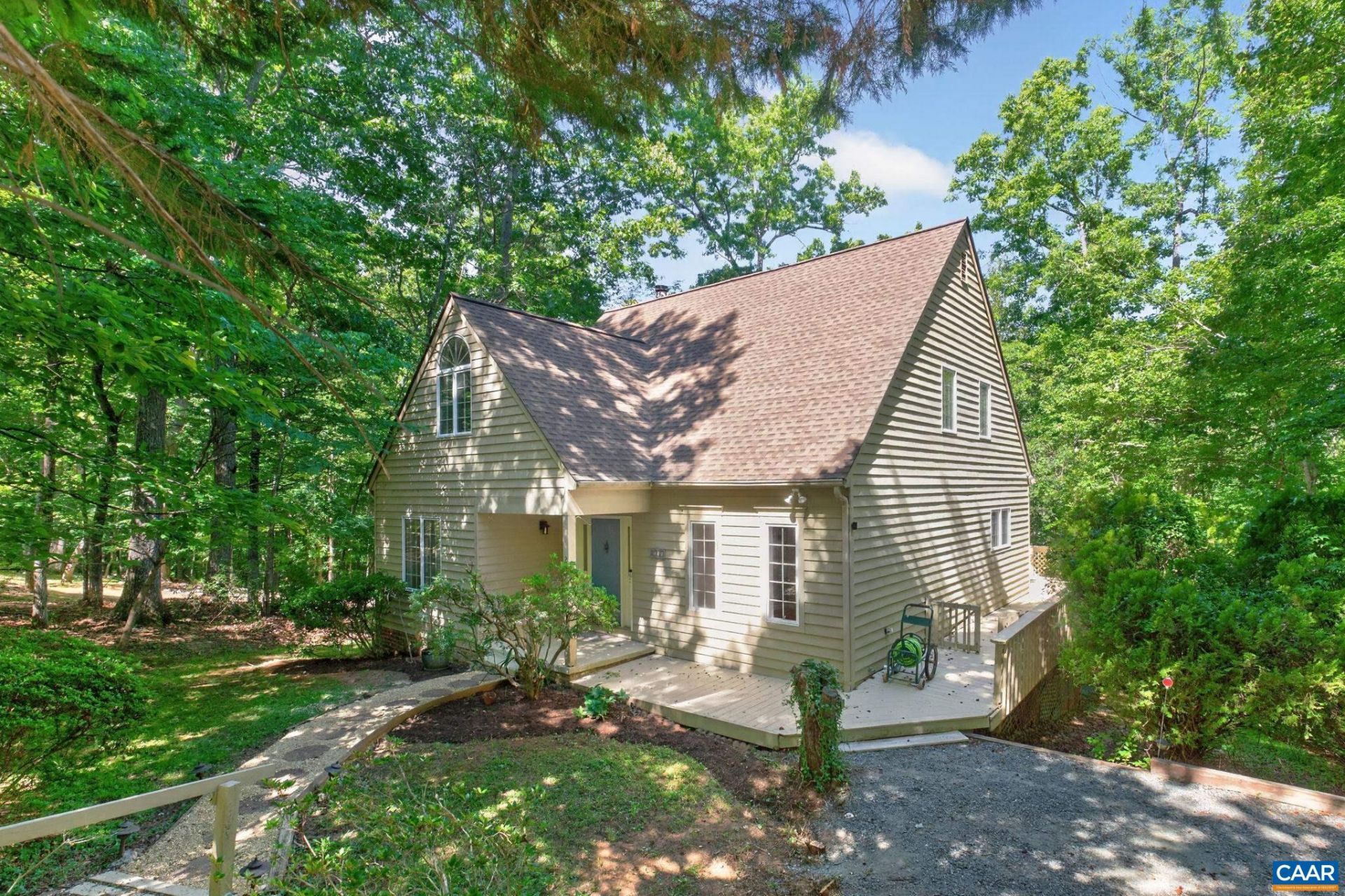 255 Homestead Ln, Charlottesville, VA 22902 Main Photo