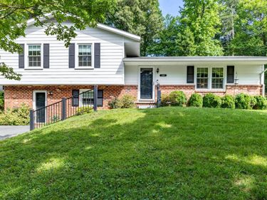 1507 RICKY RD, Charlottesville, VA 22901