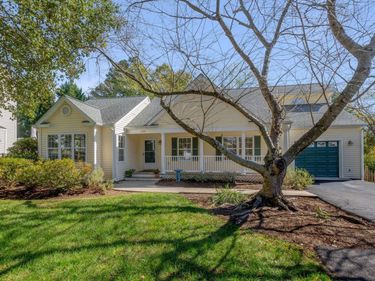 1081 WINTERGREEN LN , Charlottesville, VA 22903