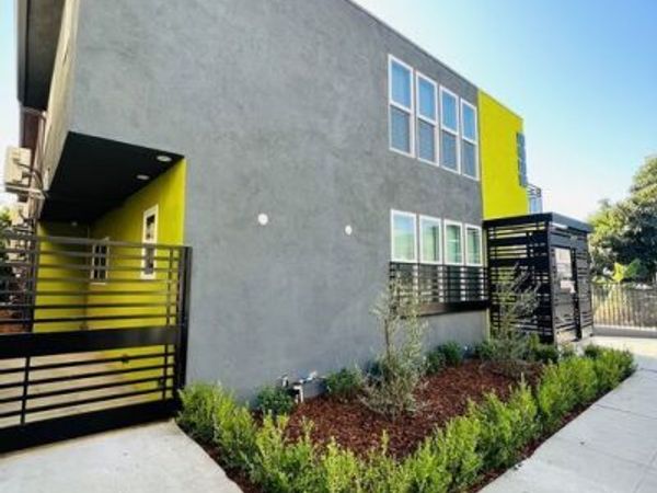 6244 De Longpre Avenue, Unit 1, Los Angeles, CA 90028