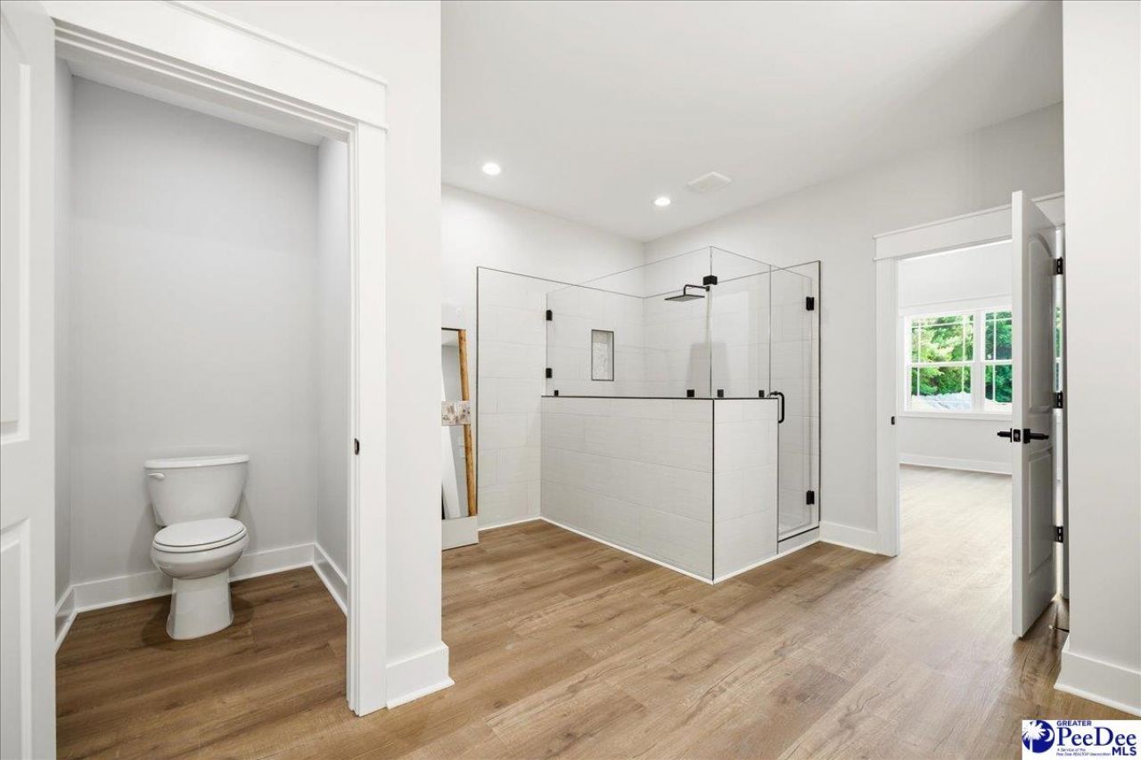 922 Rogers Rd. Photo 36