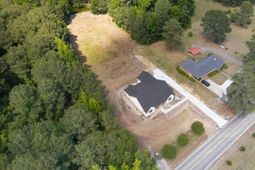 922 Rogers Rd. photo 4