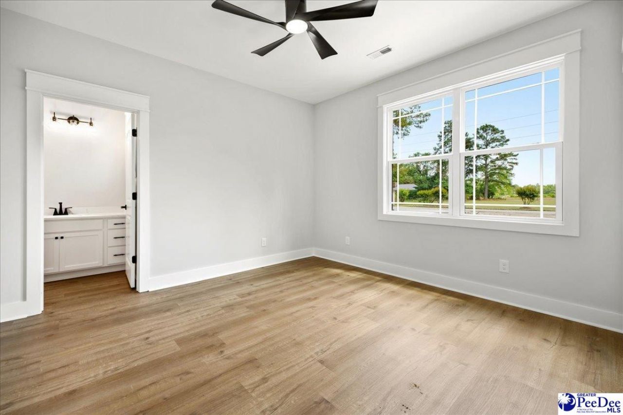 922 Rogers Rd. Photo 46