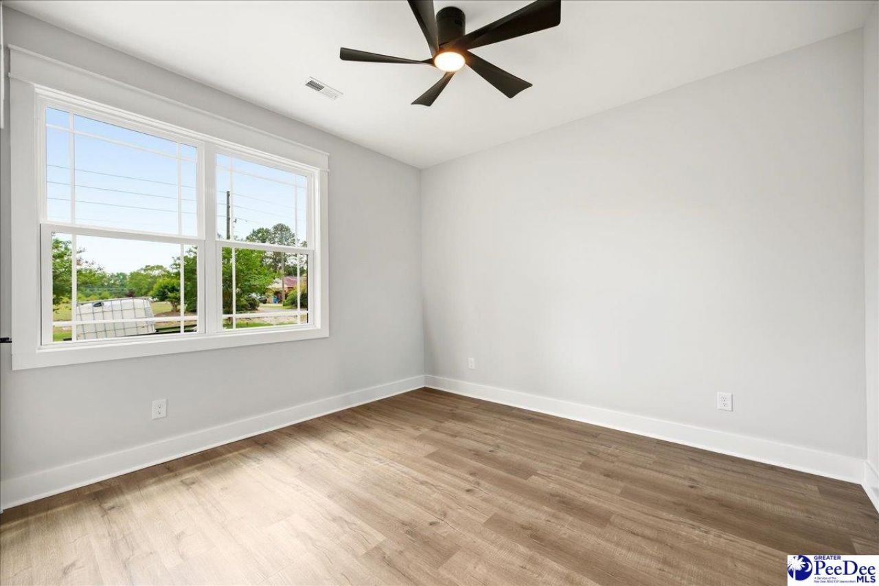 922 Rogers Rd. Photo 59