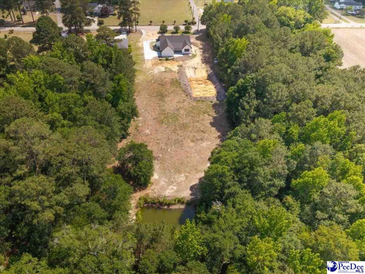 922 Rogers Rd. Photo 8