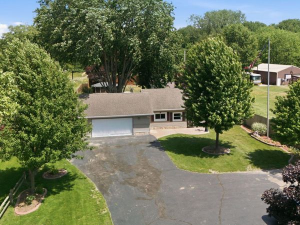 2743 N Michigan 140 Highway, Watervliet, MI 49098