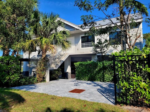 11810 SE Dixie Highway, Unit Apt 1, Hobe Sound, FL 33455