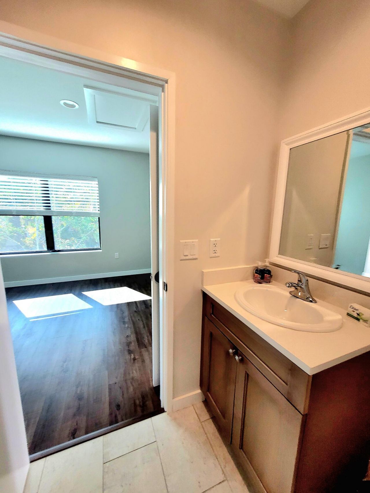 11810 SE Dixie Highway, Unit Apt 1, Hobe Sound, FL 33455 Photo