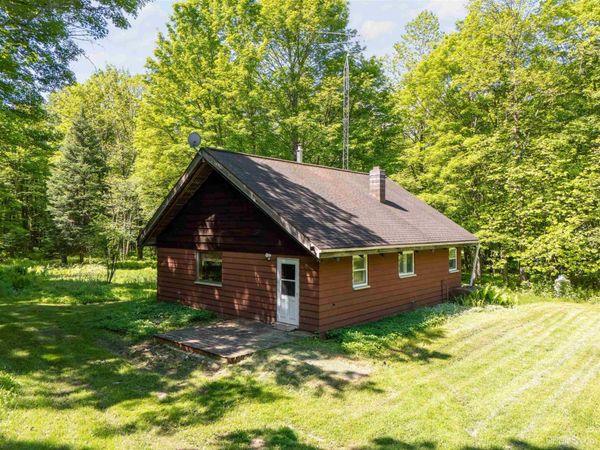 104 Groulx Lane, Stambaugh Twp, MI 49927