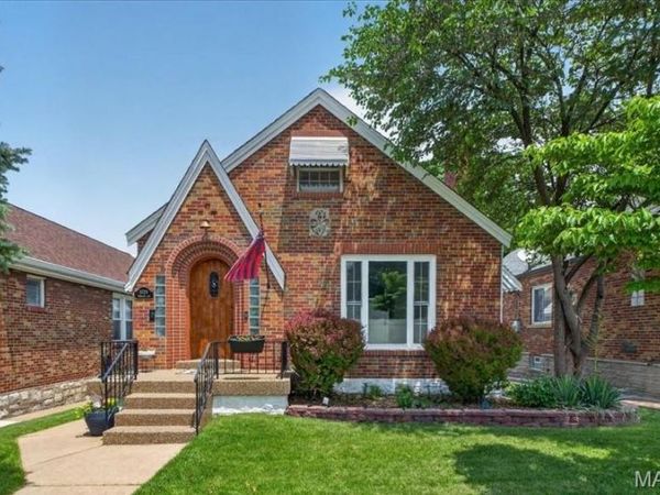 5729 Tholozan Avenue , St Louis, MO 63109