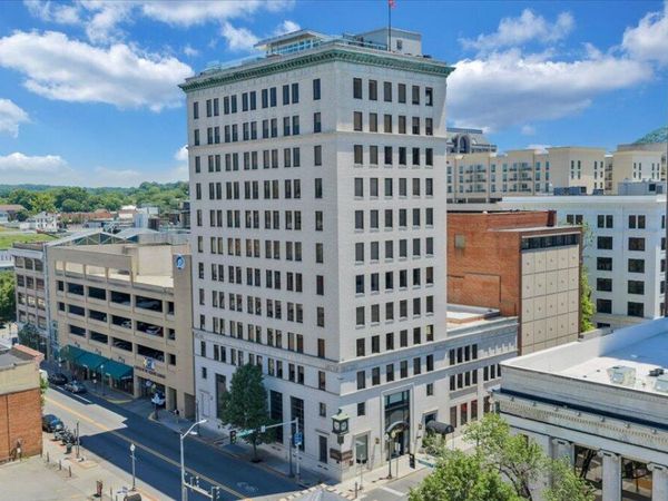 204 S Jefferson ST , Roanoke, VA 24011