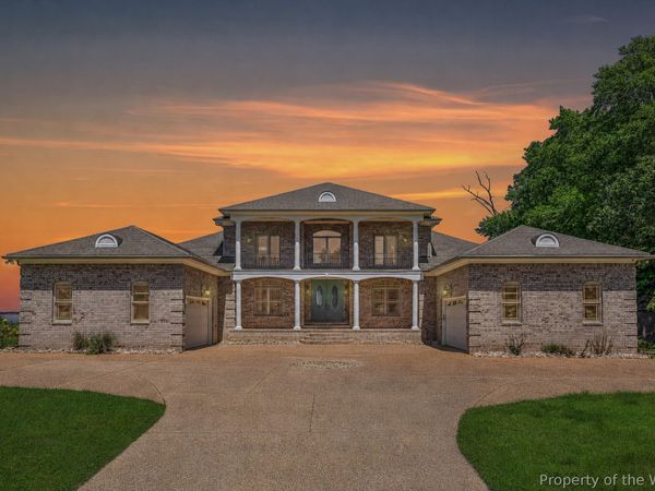 21479 Kings Lane , Carrollton, VA 23314