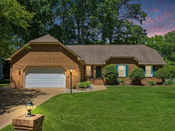 100 Quantico Loop , Yorktown, VA 23693