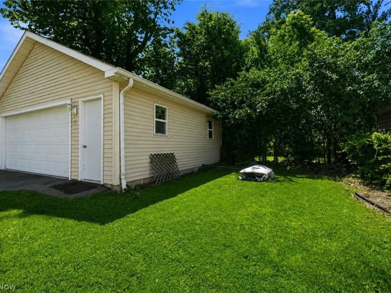 1436 Willshire Road , Cleveland, OH 44124 Photo 7
