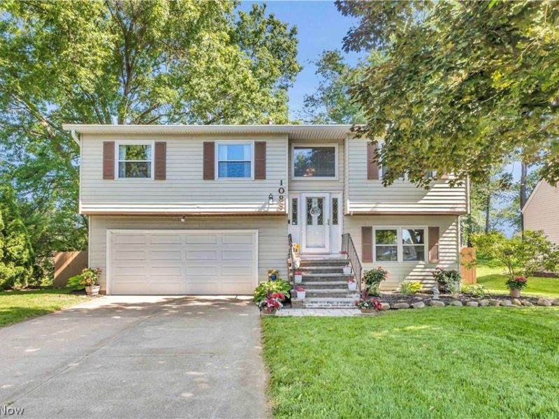 1088 Kirkwall Drive , Copley, OH 44321 Photo 1
