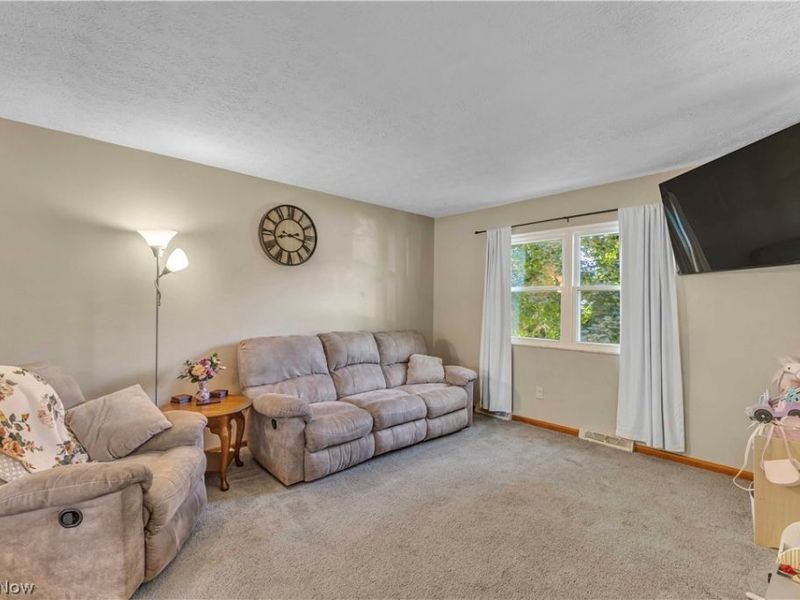 1088 Kirkwall Drive , Copley, OH 44321 Photo 3