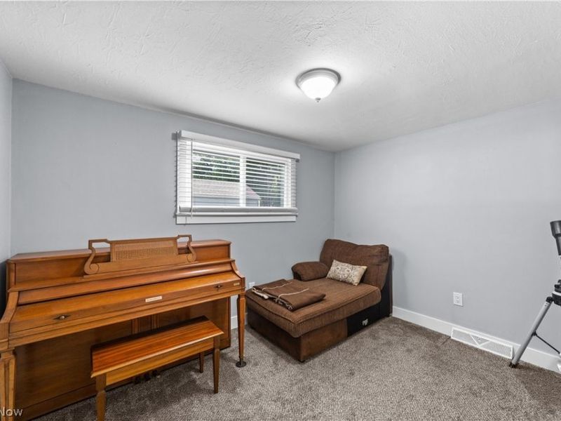 6115 Wallace Boulevard , North Ridgeville, OH 44039 Photo 22