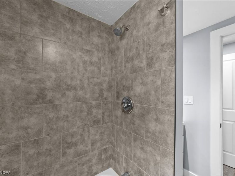 6115 Wallace Boulevard , North Ridgeville, OH 44039 Photo 29