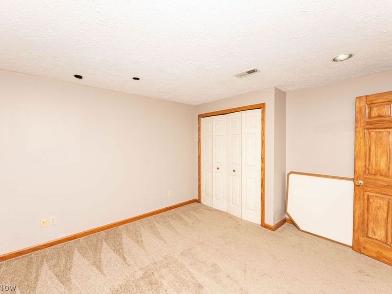 9812 Wellesly Boulevard , Concord Township, OH 44077 Photo 37