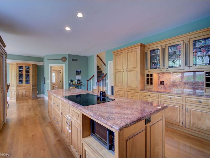 18764 Brewster Road , Chagrin Falls, OH 44023 Photo 11