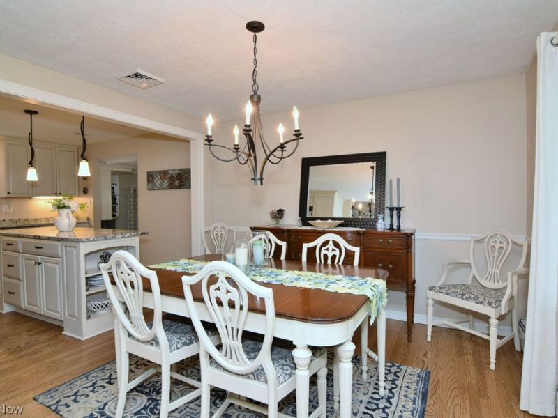 17927 Elliott Drive , Chagrin Falls, OH 44023 Photo 12