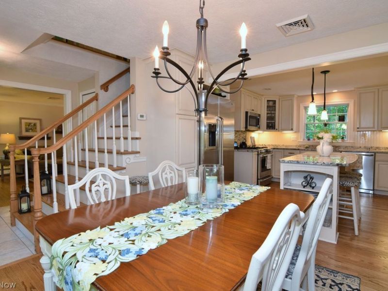 17927 Elliott Drive , Chagrin Falls, OH 44023 Photo 13