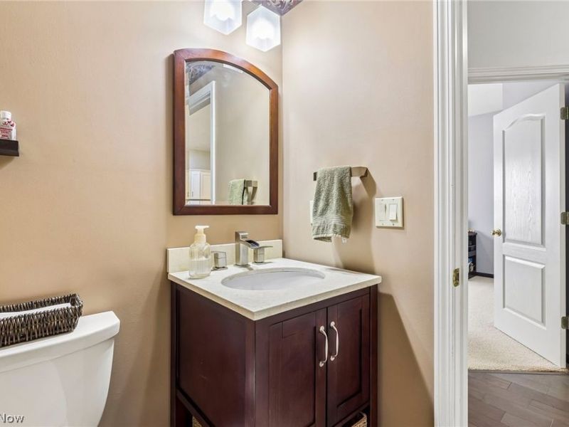 17459 Woodlawn Court , Strongsville, OH 44149 Photo 34