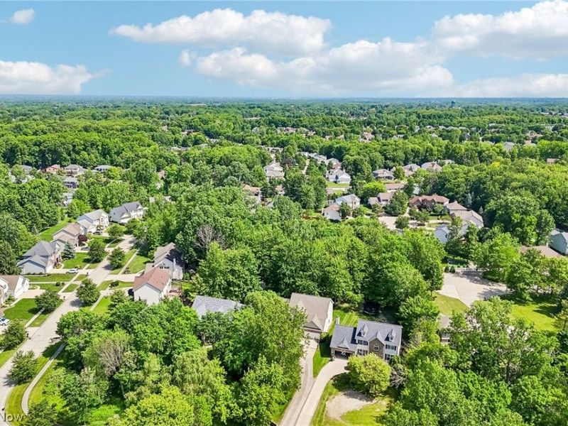 17459 Woodlawn Court , Strongsville, OH 44149 Photo 45