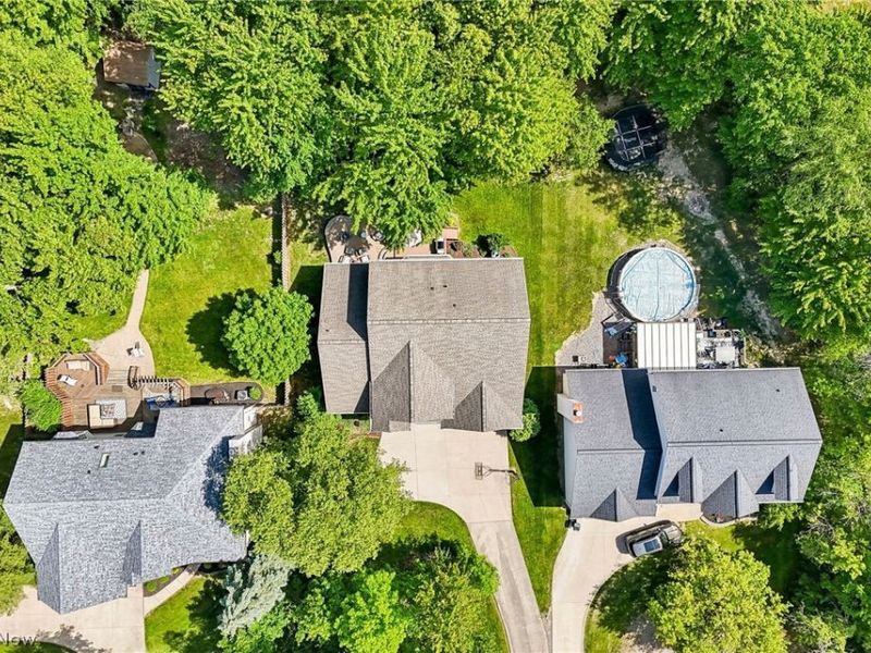 17459 Woodlawn Court , Strongsville, OH 44149 Photo 48