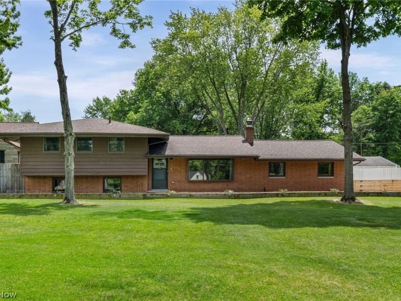 17583 Shurmer Road , Strongsville, OH 44136 Photo 1