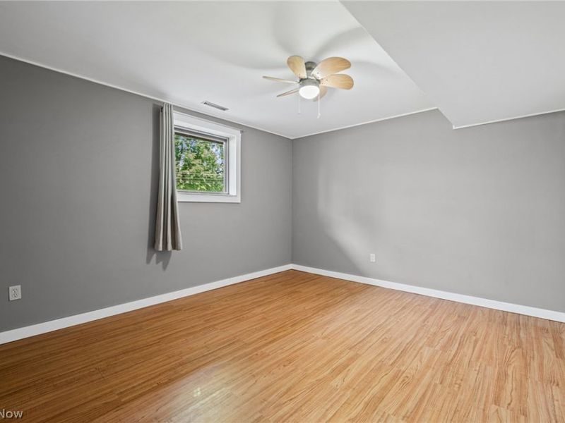 17583 Shurmer Road , Strongsville, OH 44136 Photo 22