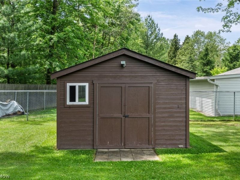17583 Shurmer Road , Strongsville, OH 44136 Photo 42