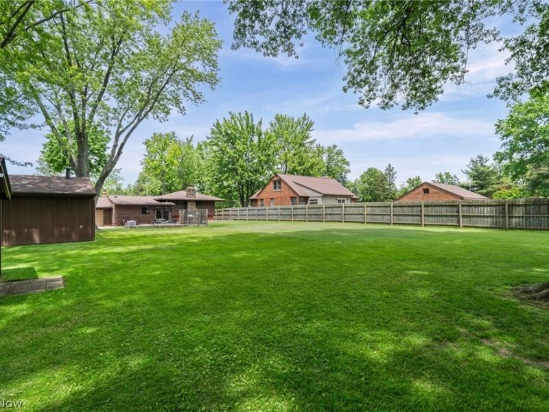 17583 Shurmer Road , Strongsville, OH 44136 Photo 44