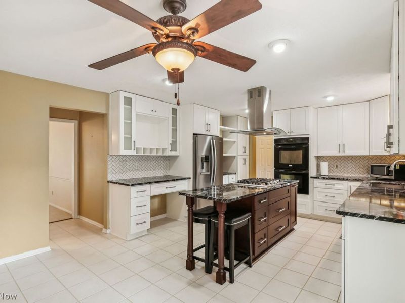 25745 Briarwood Court , Westlake, OH 44145 Photo 18