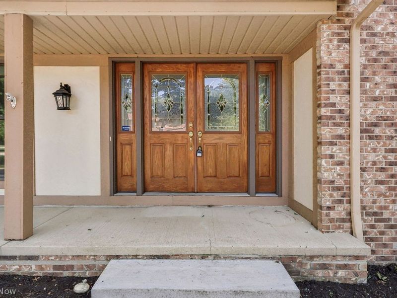 25745 Briarwood Court , Westlake, OH 44145 Photo 2