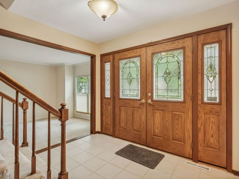 25745 Briarwood Court , Westlake, OH 44145 Photo 3
