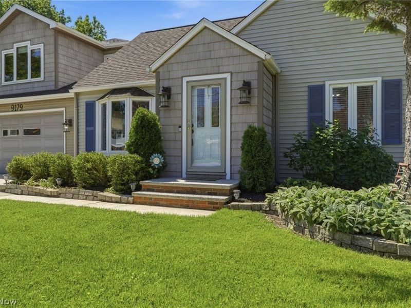 9179 Memphis Avenue , Brooklyn, OH 44144 Photo 2