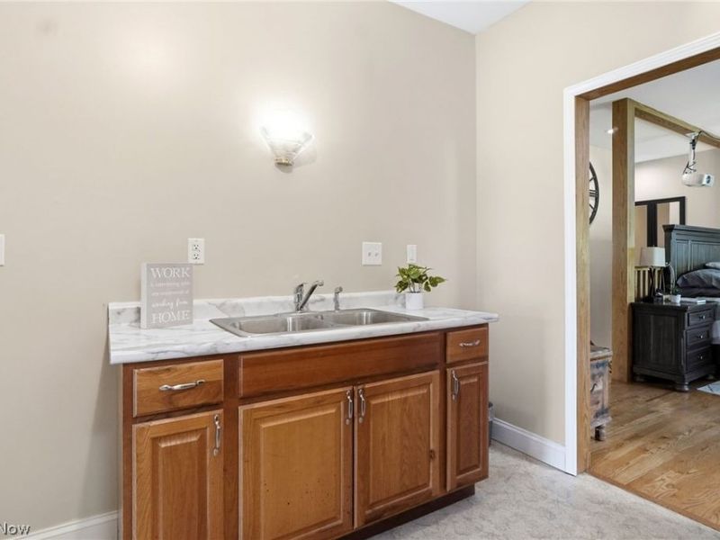 9179 Memphis Avenue , Brooklyn, OH 44144 Photo 35